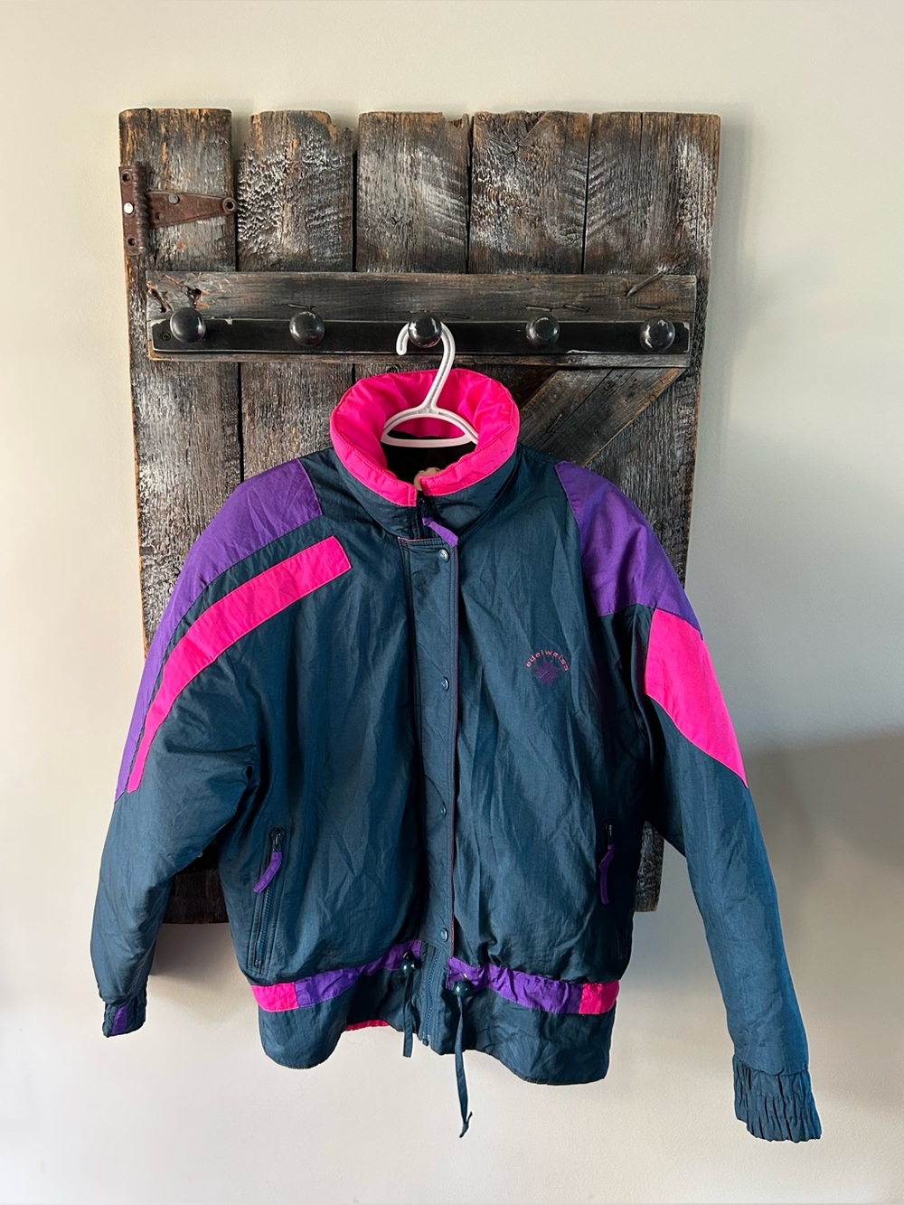 Women's Vintage Edelweiss Colorblock Winter Jacket - Black with Pink & Purple